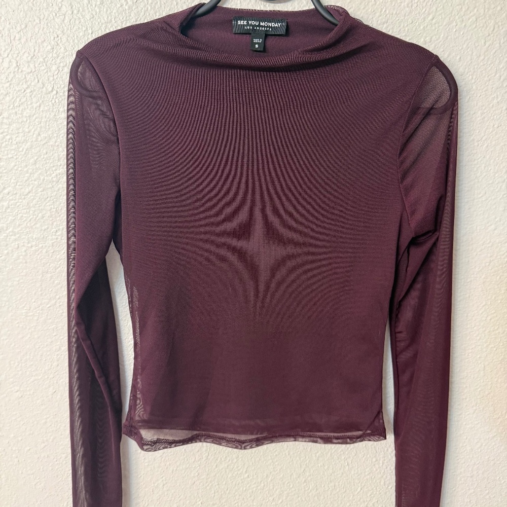 Fitted mesh top